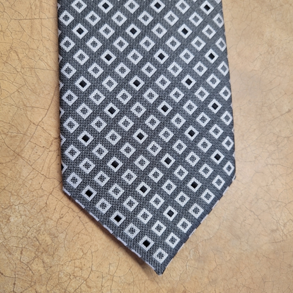 Imani Uomo Silk Touch Micro Fiber Neck Tie. Black and Gray Checkered Design.
